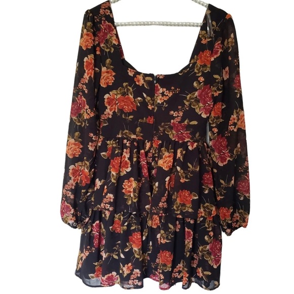 Kacia Dress from Alter'd State.
Medium. Black Floral. - Picture 4 of 7